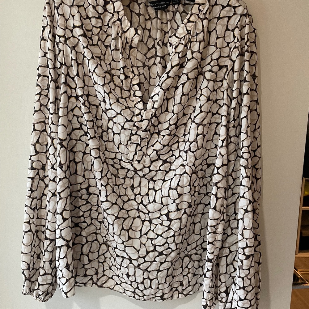 ANIMAL PRINT SLINKY BLOUSE